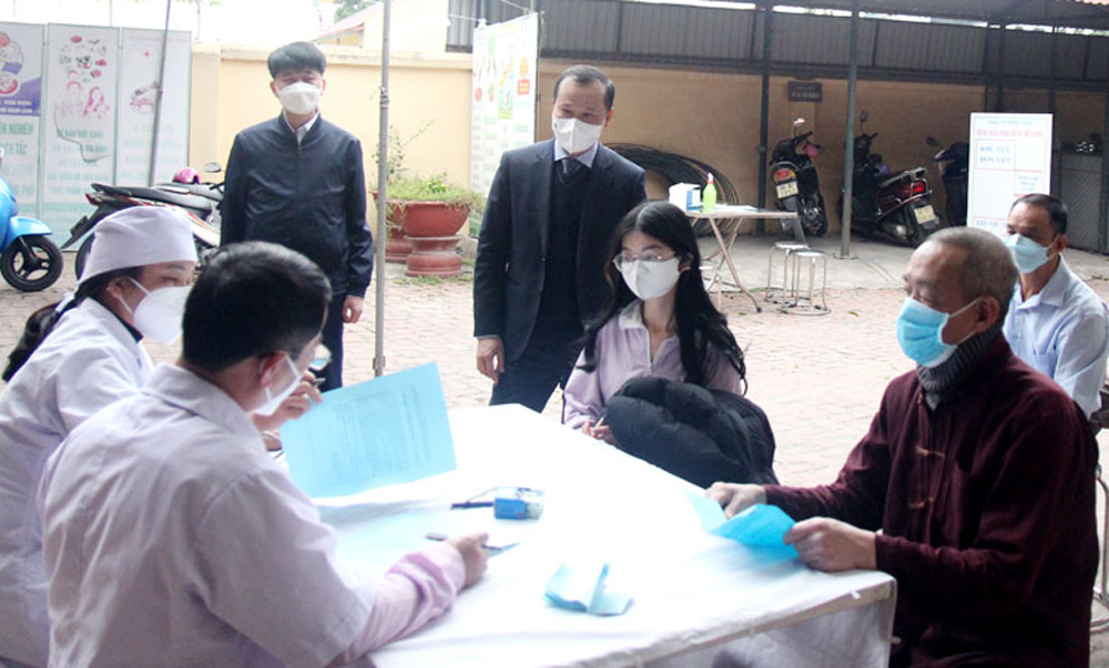 Kết thúc chiến dịch tiêm chủng thần tốc mùa xuân, tỷ lệ bao phủ vắc-xin mũi 3 tại Bắc Giang đạt...